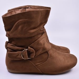 Women's Tan Faux Suede Buckle Strap Round Toe Zipper Slouch Flat Ankle Booties